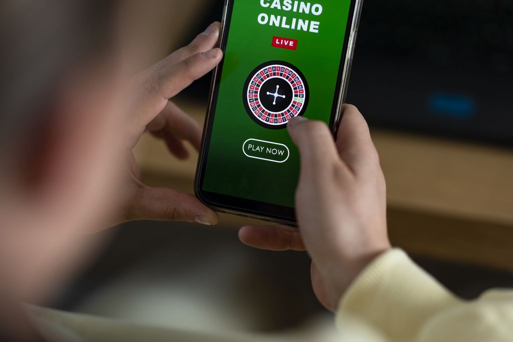 The Psychology of Gambling: How to Stay in Control While Playing
